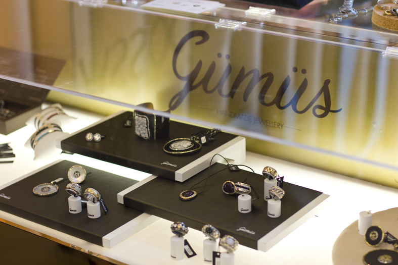 gumus_paris