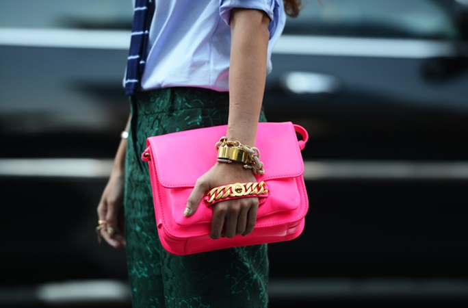 neonpinkbag